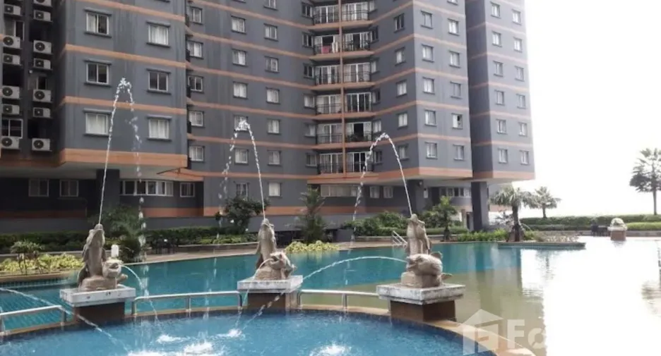 For rent 2 bedrooms condo in Yan Nawa, Bangkok