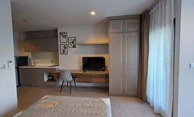 À louer 1 chambre condo à Huai Khwang, Bangkok