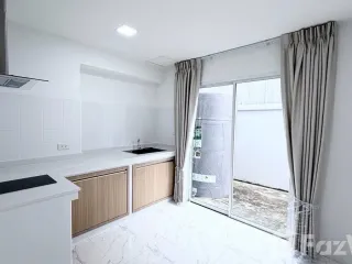 出租 4 卧室 独立屋 在 Suan Luang, 曼谷