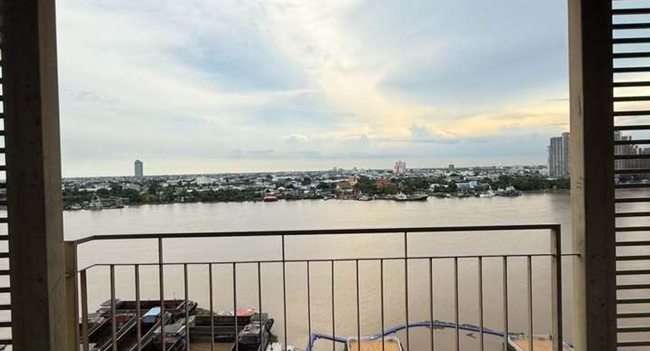 For sale and for rent 3 bedrooms condo in Yan Nawa, Bangkok