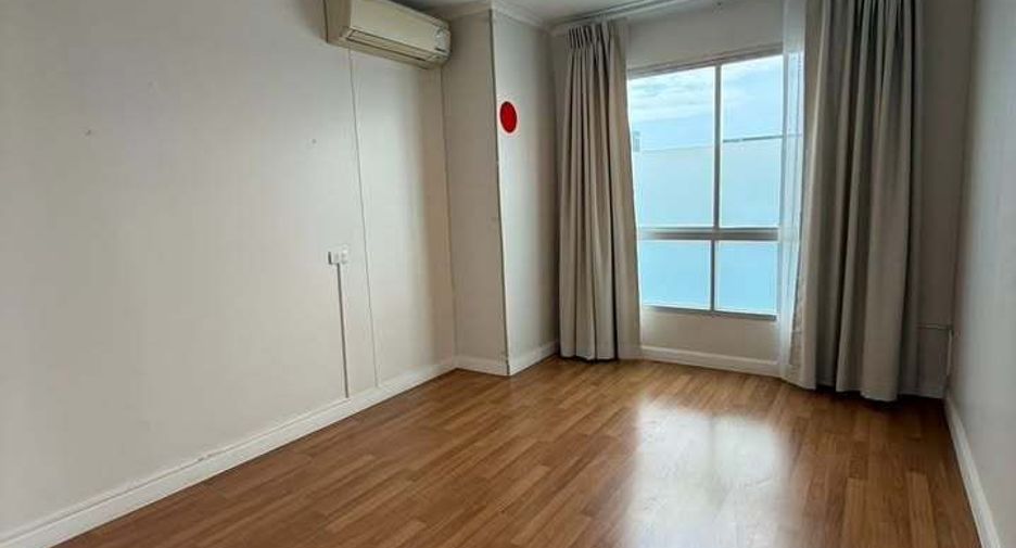 For sale and for rent 3 bedrooms condo in Yan Nawa, Bangkok