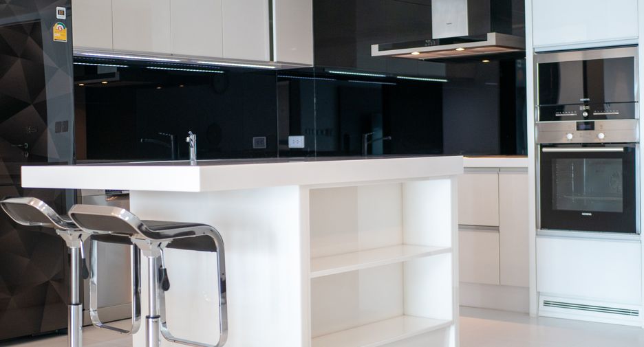 Wohnung zur Miete mit 3 Zimmer in Watthana, Bangkok