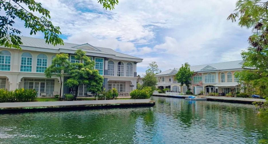 For rent 4 bedrooms house in Mueang Phuket, Phuket