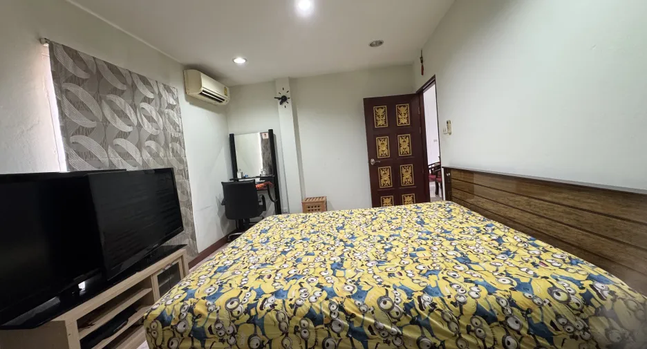 For sale and for rent 5 bedrooms house in Bang Bon, Bangkok