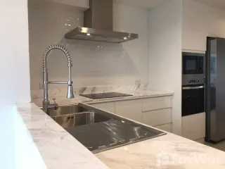 Apartamento en alquiler de 4 habitaciones en Watthana, Bangkok