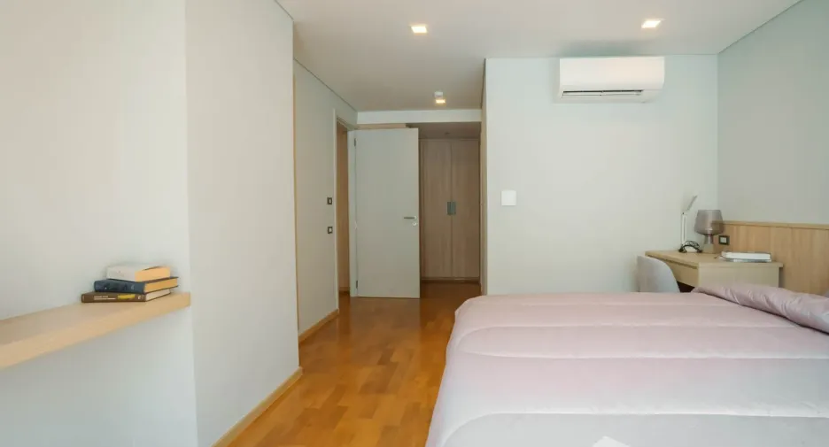 À louer 4 chambres appartement à Watthana, Bangkok
