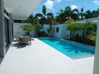 Villa en venta de 4 habitaciones en Mueang Phuket, Phuket