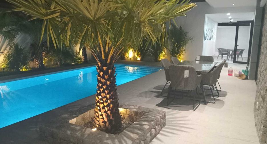 Villa en venta de 4 habitaciones en Mueang Phuket, Phuket