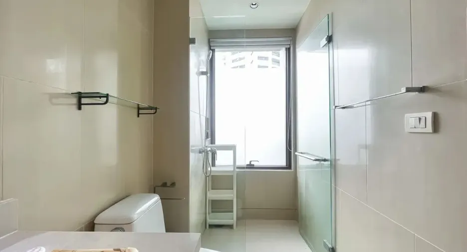 Wohnung zur Miete mit 2 Zimmer in Khlong Toei, Bangkok