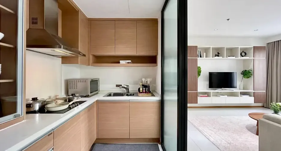 Wohnung zur Miete mit 2 Zimmer in Khlong Toei, Bangkok