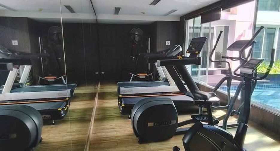 For rent 2 bedrooms condo in Phra Khanong, Bangkok