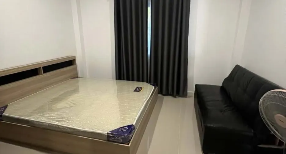 For rent 3 bedrooms house in Saraphi, Chiang Mai