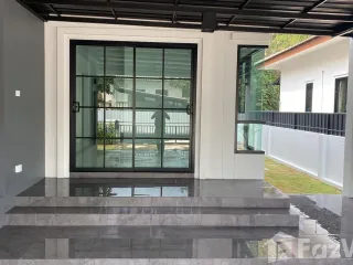 For rent 3 bedrooms house in Saraphi, Chiang Mai