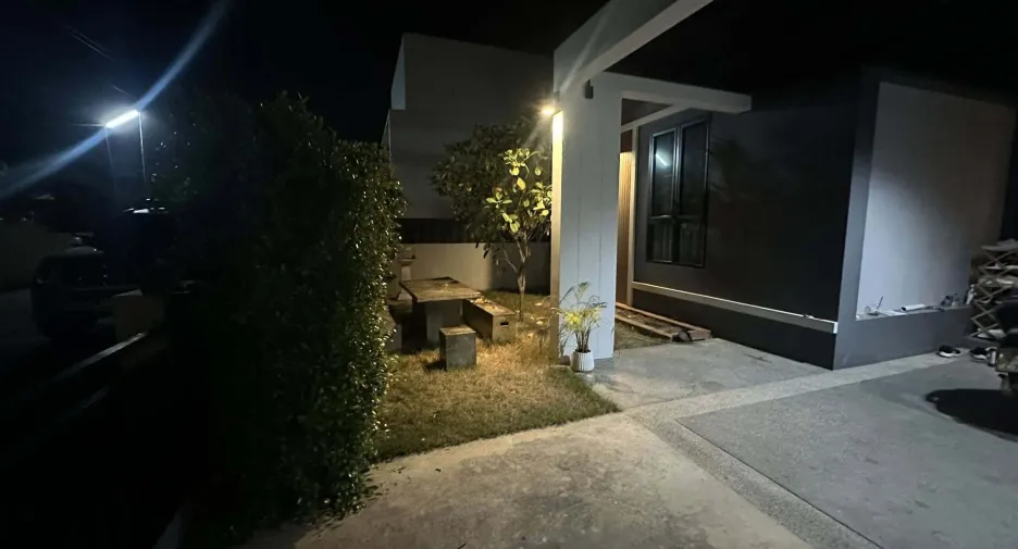 For rent 3 bedrooms house in Saraphi, Chiang Mai