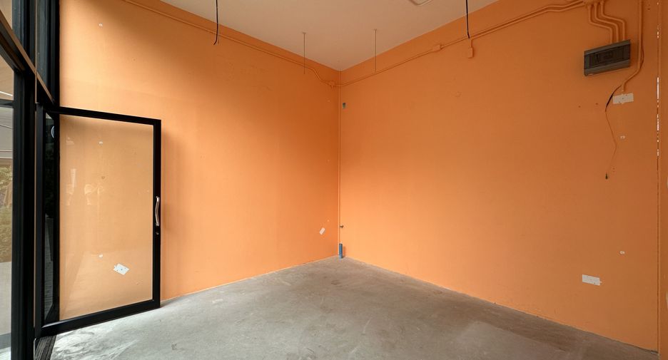 For rent retail Space in Mueang Chiang Mai, Chiang Mai