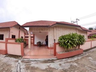 For Rent 2 Bedroom House In Bang Lamung, Chonburi