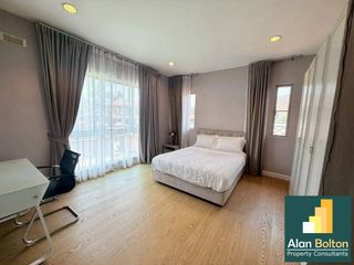 Casa en alquiler de 4 habitaciones en Bang Lamung, Chonburi