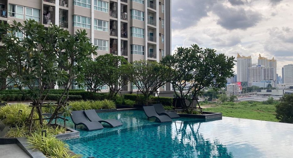 For rent 2 ベッドルーム condo in Huai Khwang, Bangkok