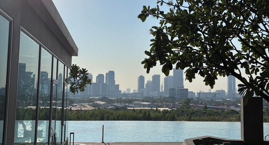 For rent 2 ベッドルーム condo in Huai Khwang, Bangkok