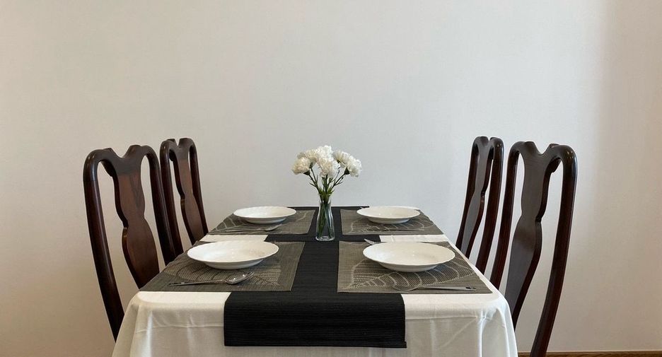 For rent 1 bed condo in Watthana, Bangkok