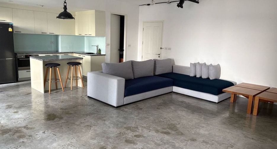 For rent 1 bed condo in Khlong Toei, Bangkok