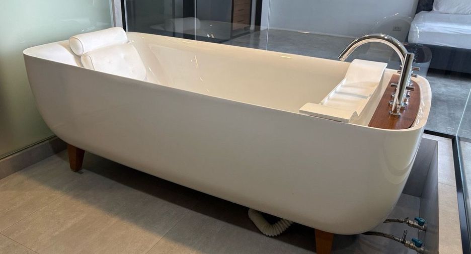 For rent 1 bed condo in Khlong Toei, Bangkok