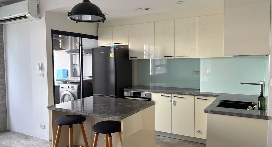 For rent 1 bed condo in Khlong Toei, Bangkok