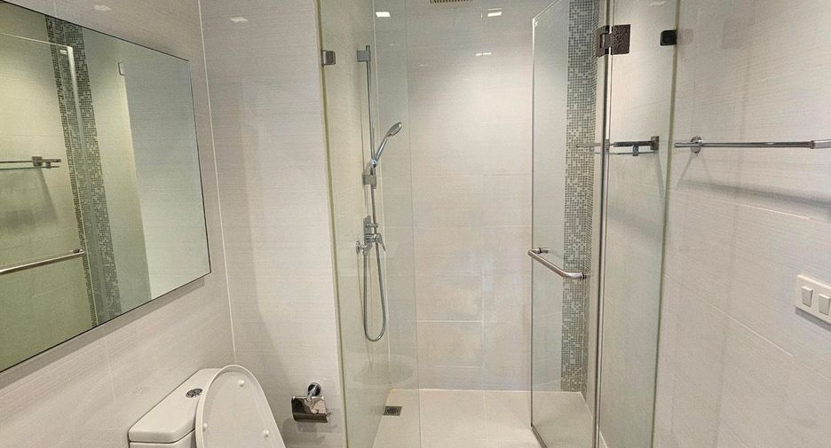 For rent 1 bed condo in Sathon, Bangkok