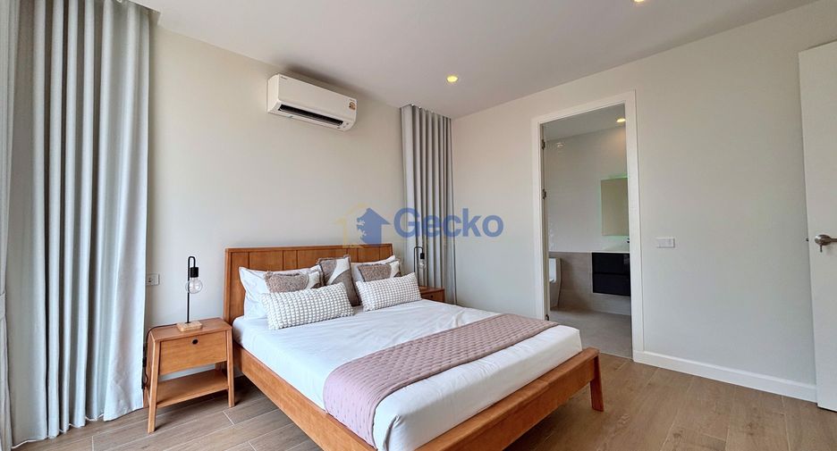 For sale 5 bedrooms house in Bang Lamung, Chonburi