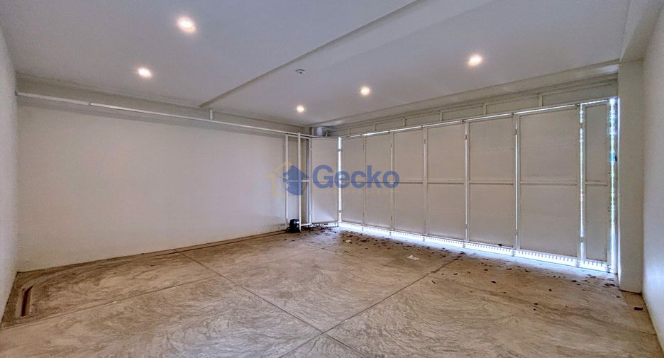 For sale 5 bedrooms house in Bang Lamung, Chonburi
