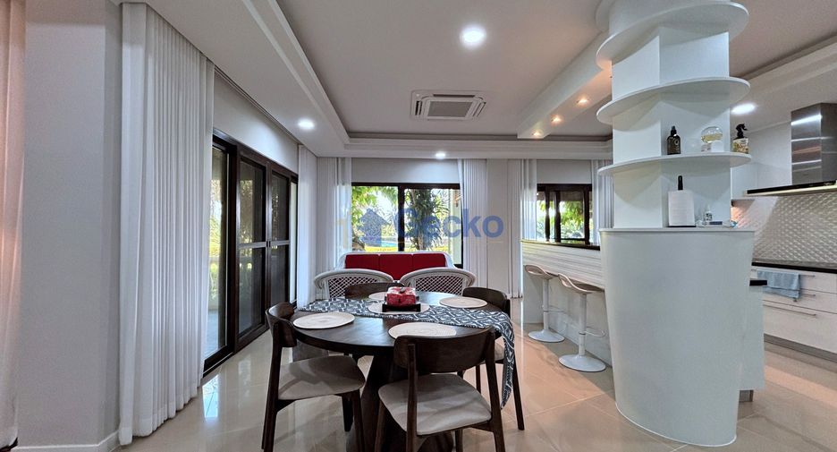 For rent 3 ベッドルーム condo in Sattahip, Chonburi