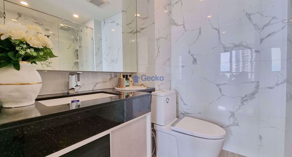 For sale 2 ベッドルーム condo in Bang Lamung, Chonburi