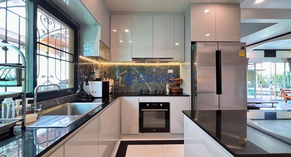 Casa en venta de 3 habitaciones en Bang Lamung, Chonburi