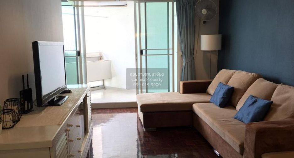For rent 2 bedrooms condo in Watthana, Bangkok