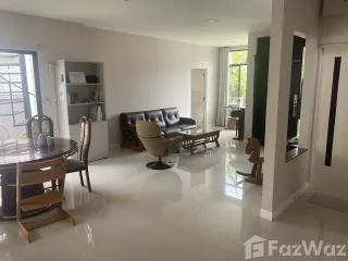 Casa en alquiler de 4 habitaciones en Bang Phli, Samut Prakan