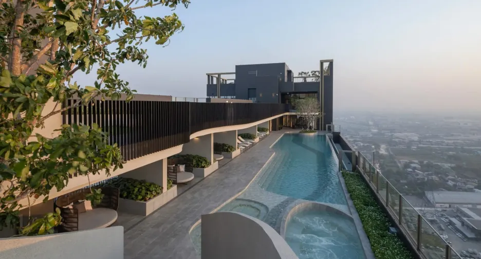 For rent 2 bedrooms condo in Bang Phli, Samut Prakan