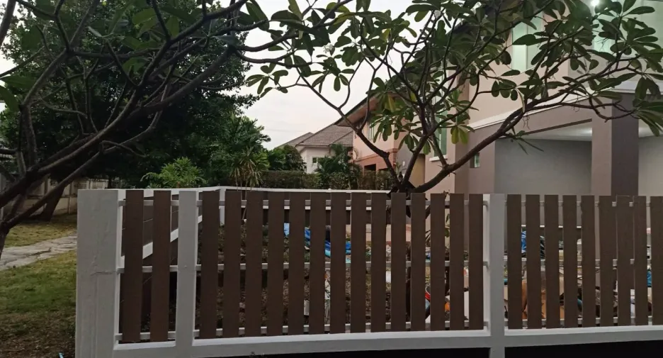 For sale 3 bedrooms house in Mueang Samut Sakhon, Samut Sakhon