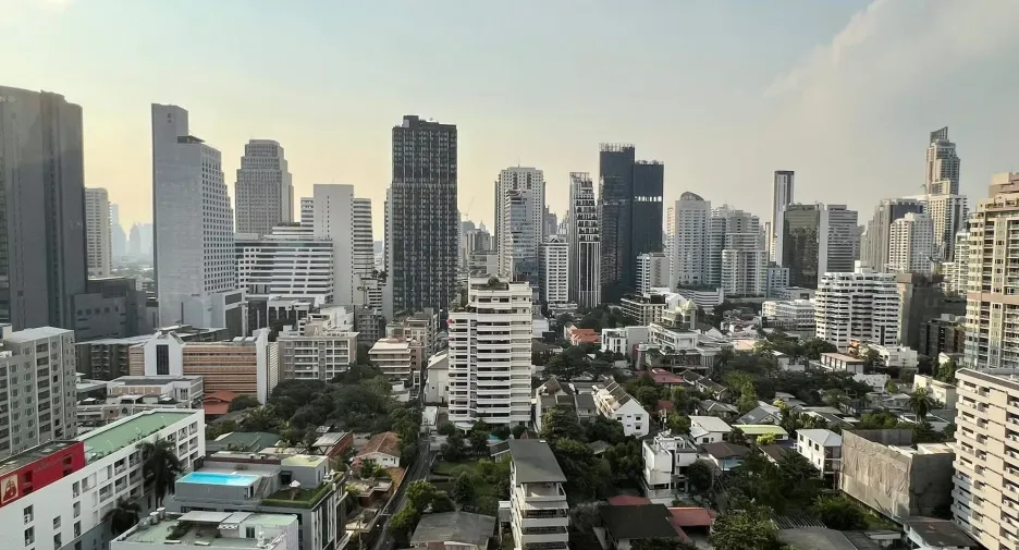 For rent and for sale 1 bed condo in Watthana, Bangkok
