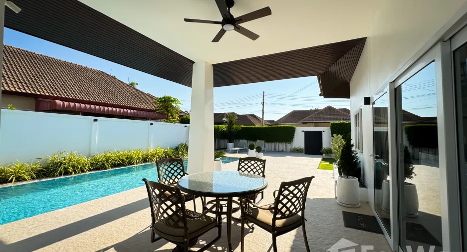 For sale 4 bedrooms house in Bang Lamung, Chonburi