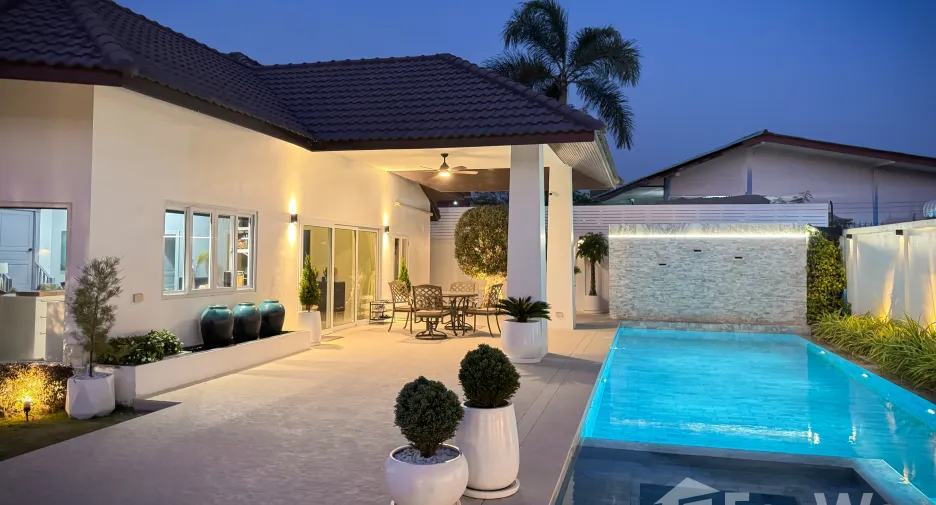 For sale 4 bedrooms house in Bang Lamung, Chonburi