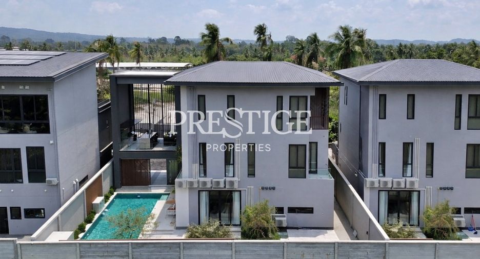 À vendre 5 chambres maison à Bang Lamung, Chonburi