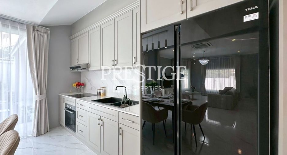 For sale 4 bedrooms house in Bang Lamung, Chonburi