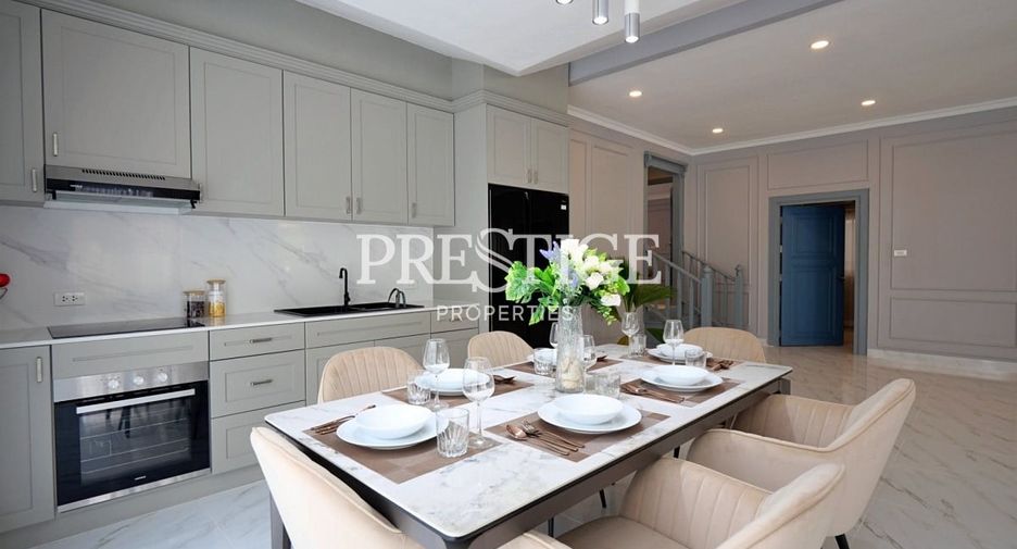 For sale 4 bedrooms house in Bang Lamung, Chonburi