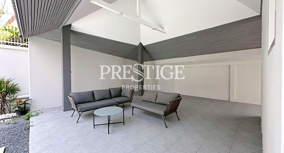 For sale 4 bedrooms house in Bang Lamung, Chonburi