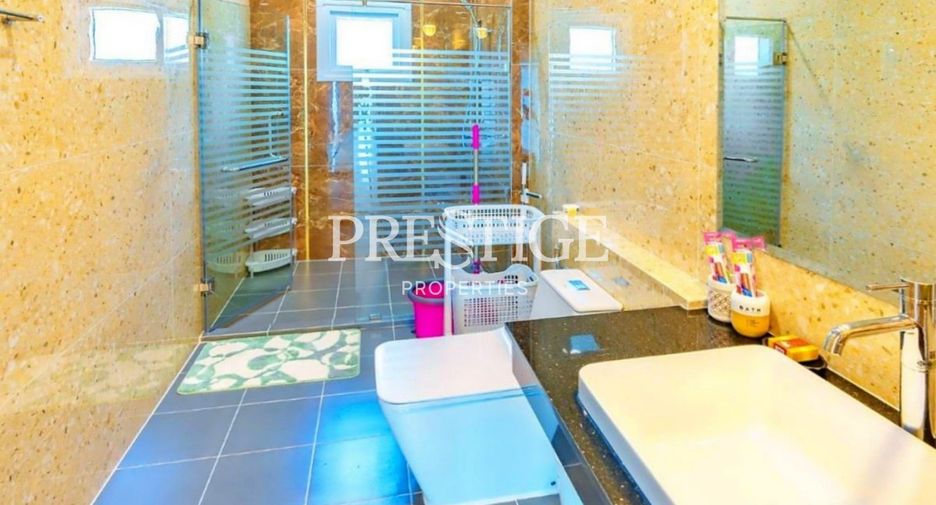For sale 4 bedrooms house in Bang Lamung, Chonburi