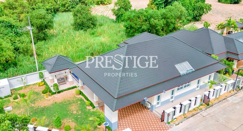 For sale 4 bedrooms house in Bang Lamung, Chonburi