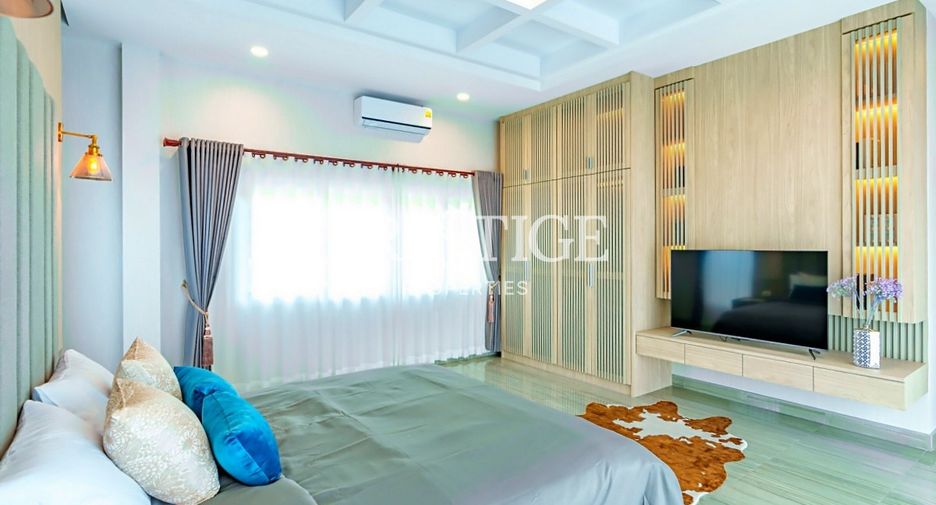 For sale 4 bedrooms house in Bang Lamung, Chonburi