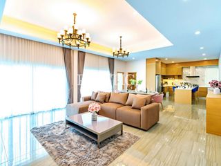 For sale 4 bedrooms house in Bang Lamung, Chonburi