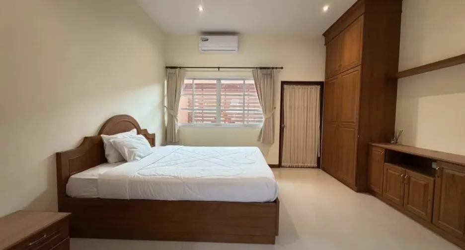 For rent 2 ベッドルーム villa in Na Jomtien, Pattaya