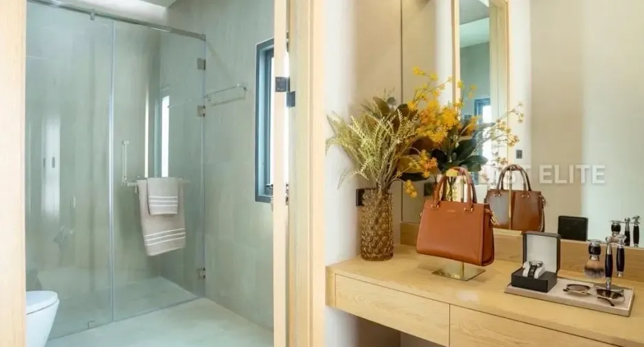 Haus zur Miete mit 5 Zimmer in Bang Lamung, Chonburi